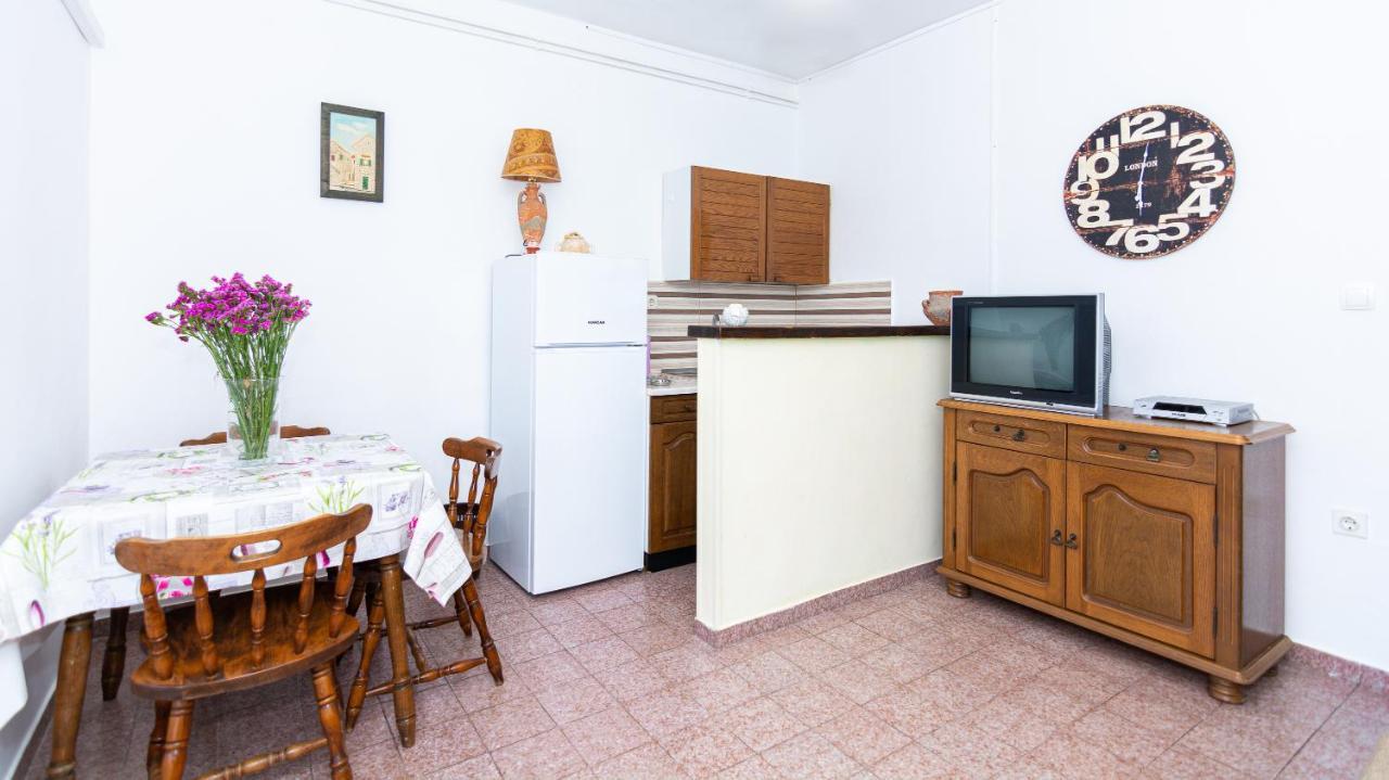 Apartment Plemic Pag Town Exterior foto