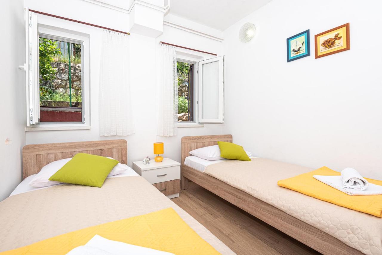 Apartment Plemic Pag Town Exterior foto